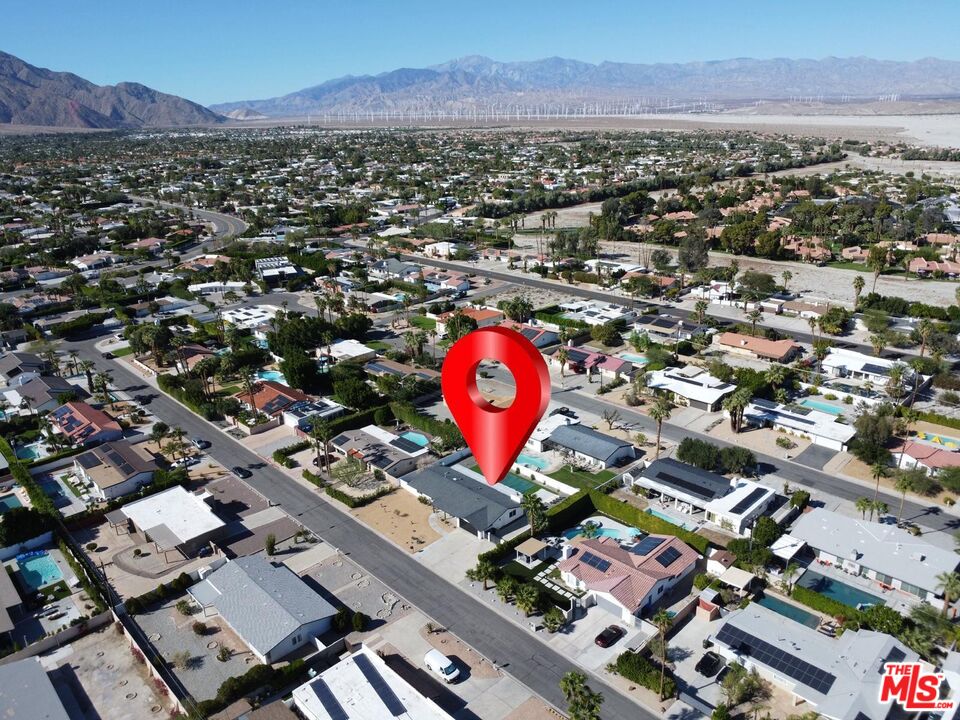 2802 East Venetia Road Palm Springs, CA 92262 - Photo 7 of 43