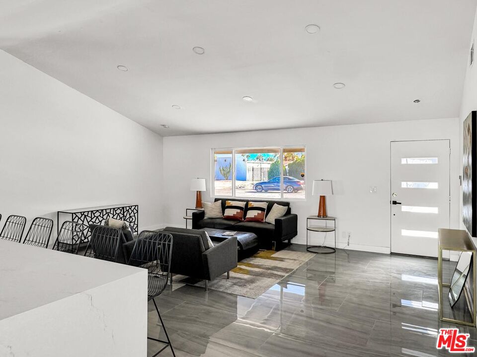 2802 East Venetia Road Palm Springs, CA 92262 - Photo 8 of 43