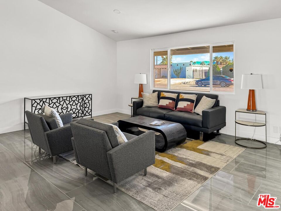 2802 East Venetia Road Palm Springs, CA 92262 - Photo 10 of 43