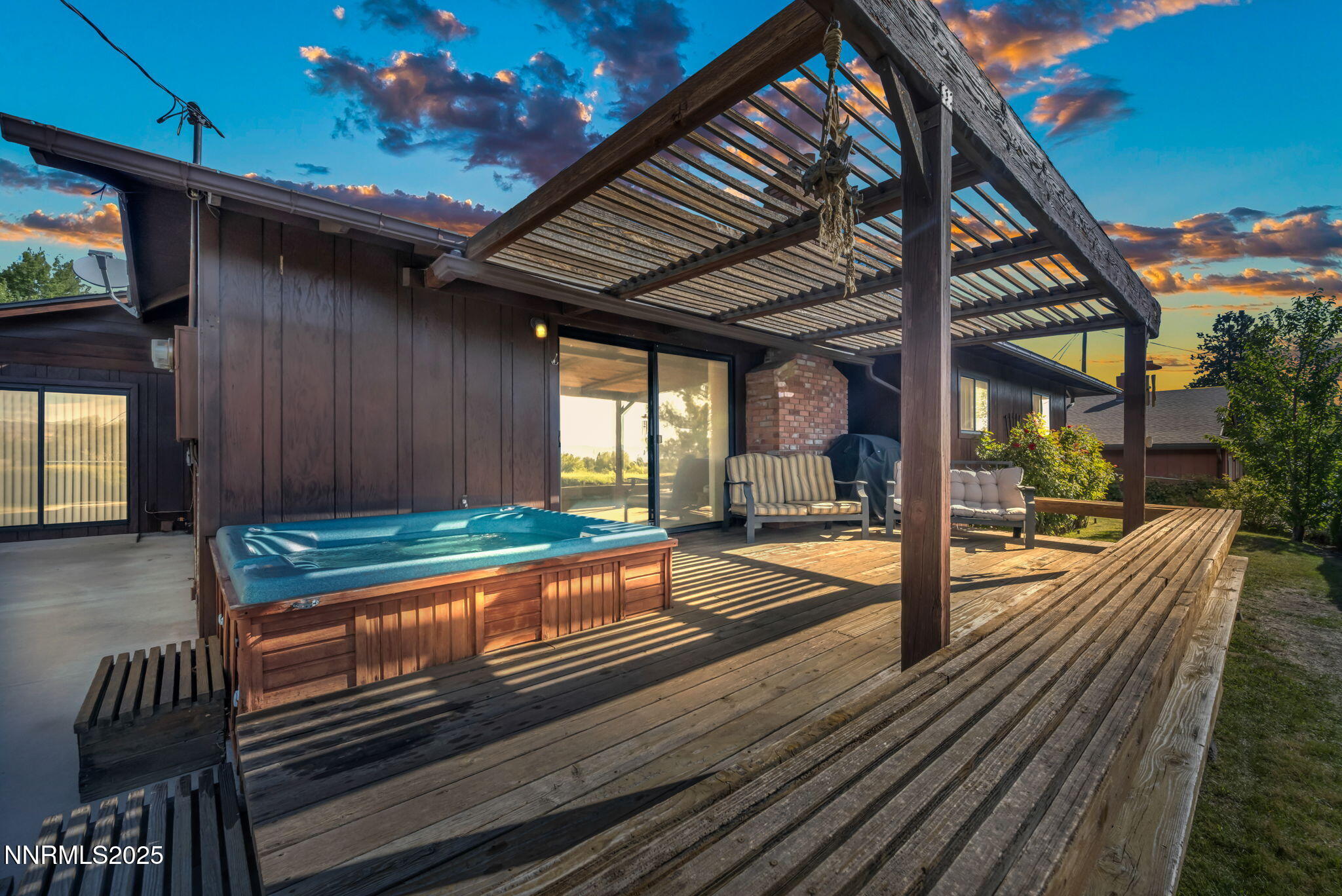 1970 Royal Drive Reno, NV 89503 - Photo 2 of 45 6-web-or-mls-1970-royal-dr