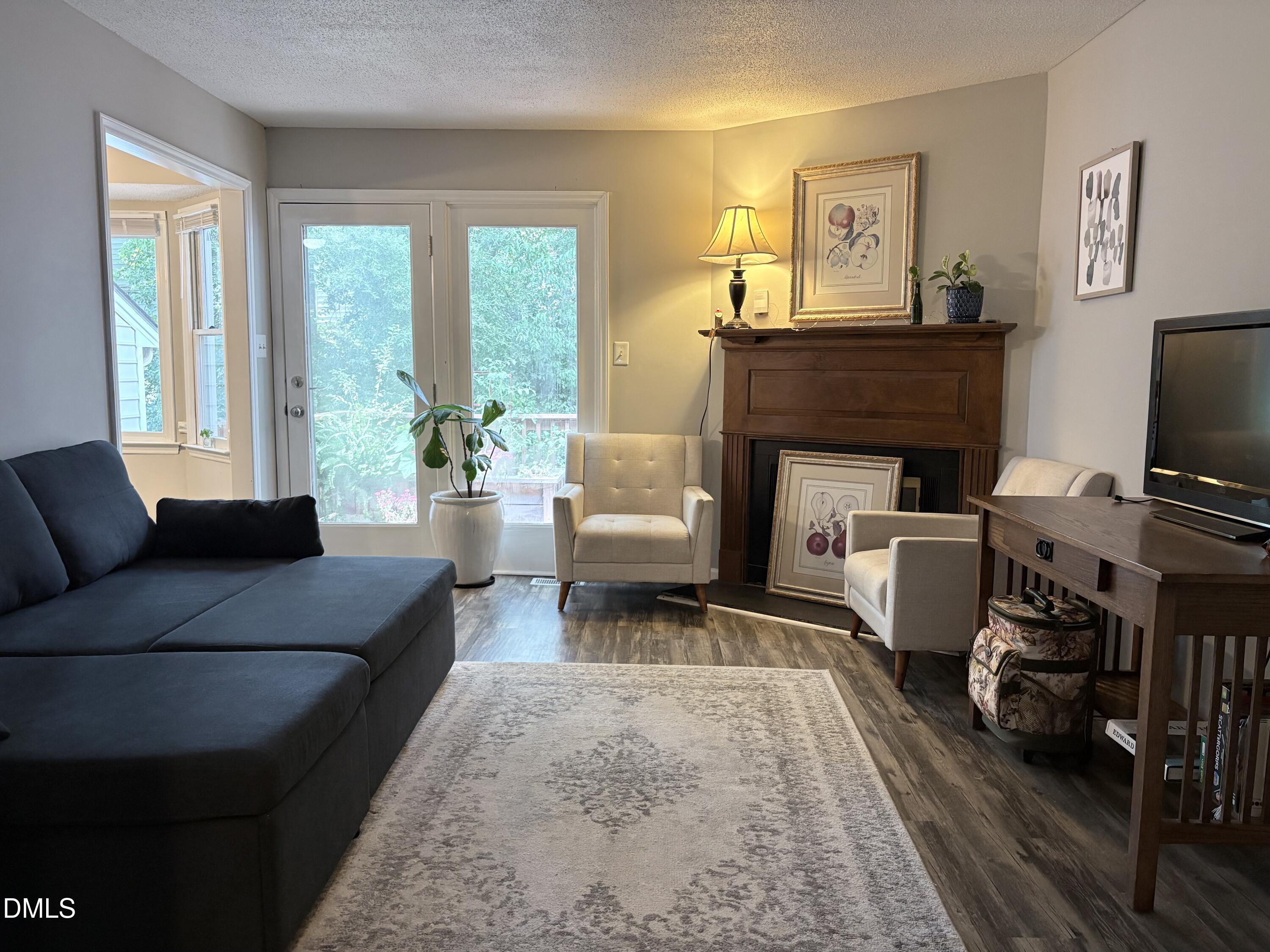 4139 Kaplan Drive Raleigh, NC 27606 - Photo 2 of 23