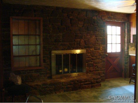113 Joe Jenkins Road Fairview, NC 28730 - Photo 8 of 15 Gallery Image 8
