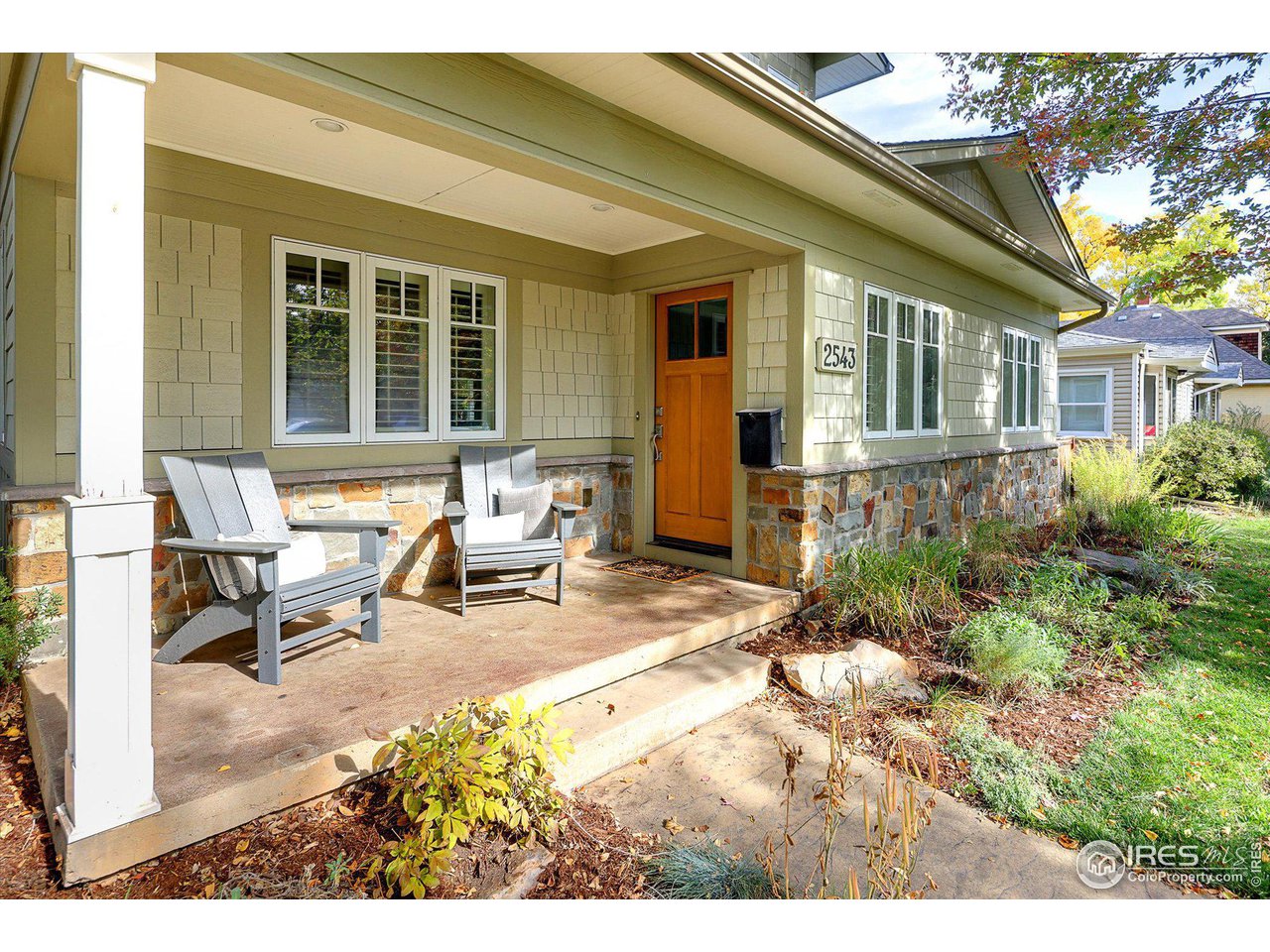 2543 Pine Street Boulder, CO 80302 - Photo 34 of 40 a backyard of a house with outdoor seating