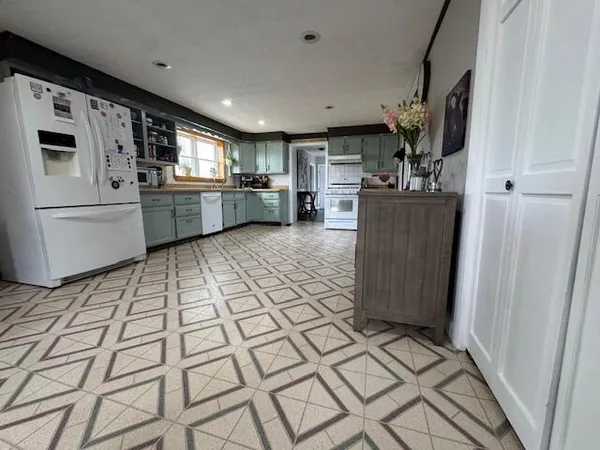 $419,177 | 56 South Road, Oakfield, ME 04763