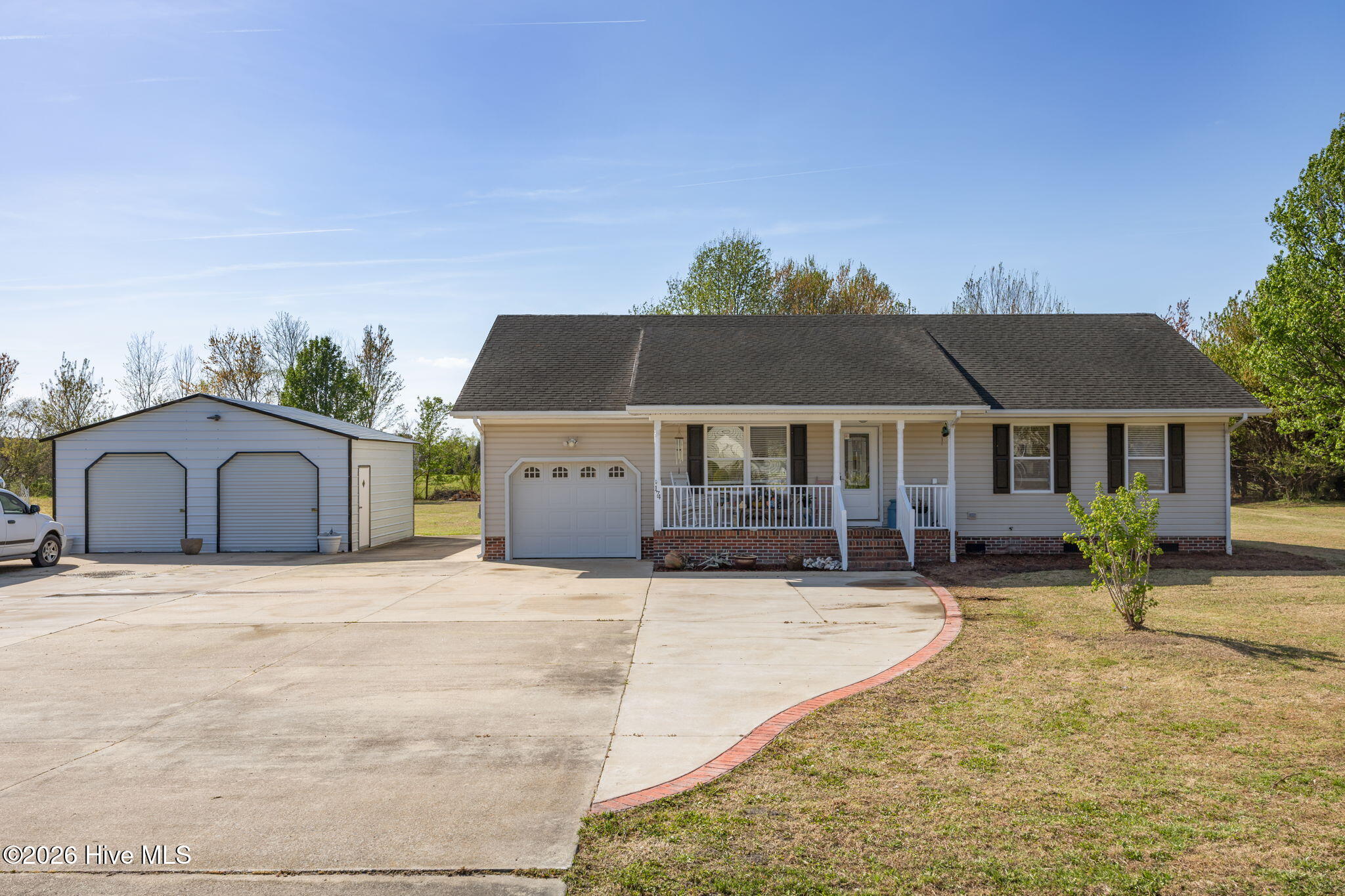 174 Dozier Road Moyock, NC 27958 - Photo 1 of 46 Front of House