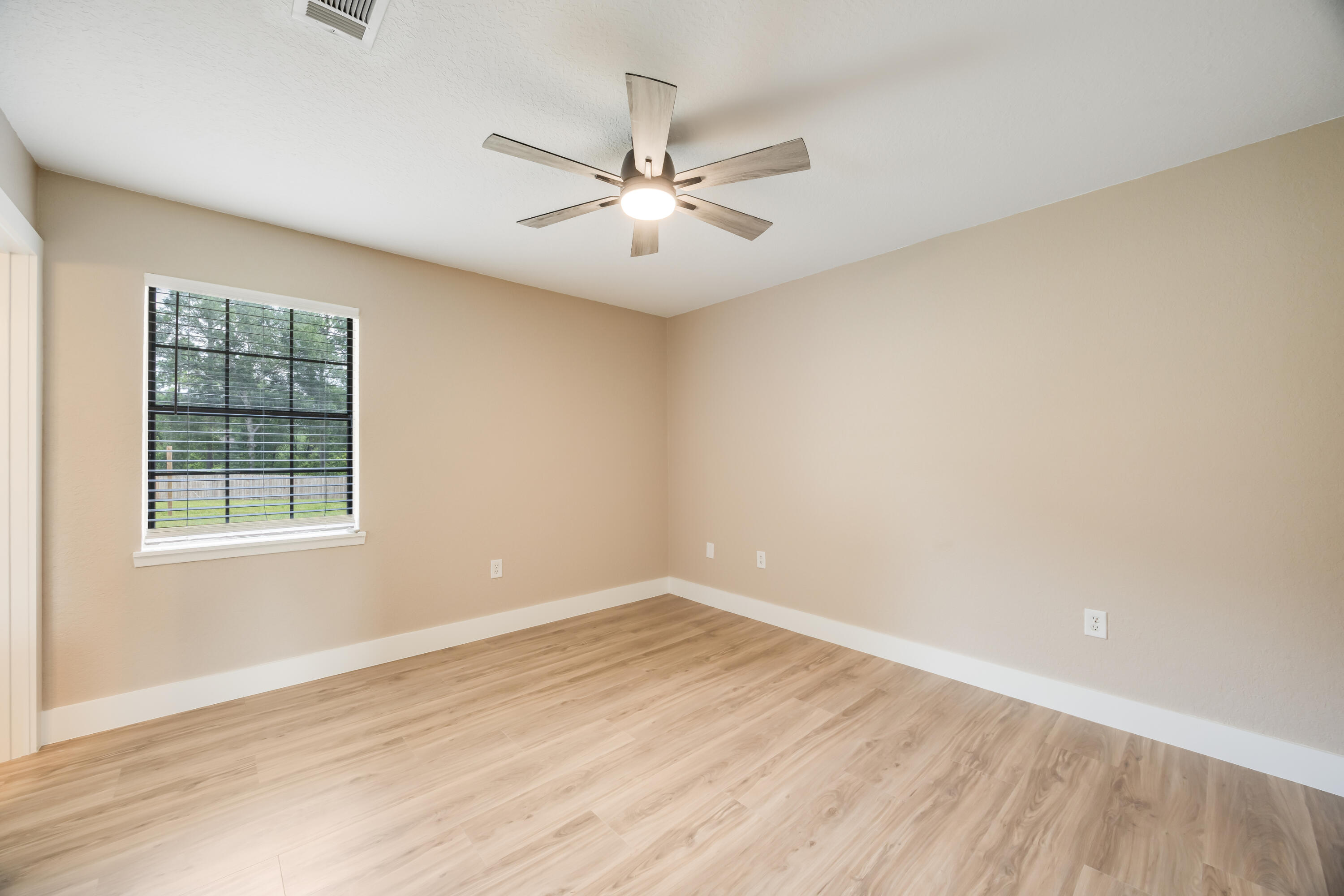 5593 Galaxy Drive Crestview, FL 32539 - Photo 17 of 35 19-19