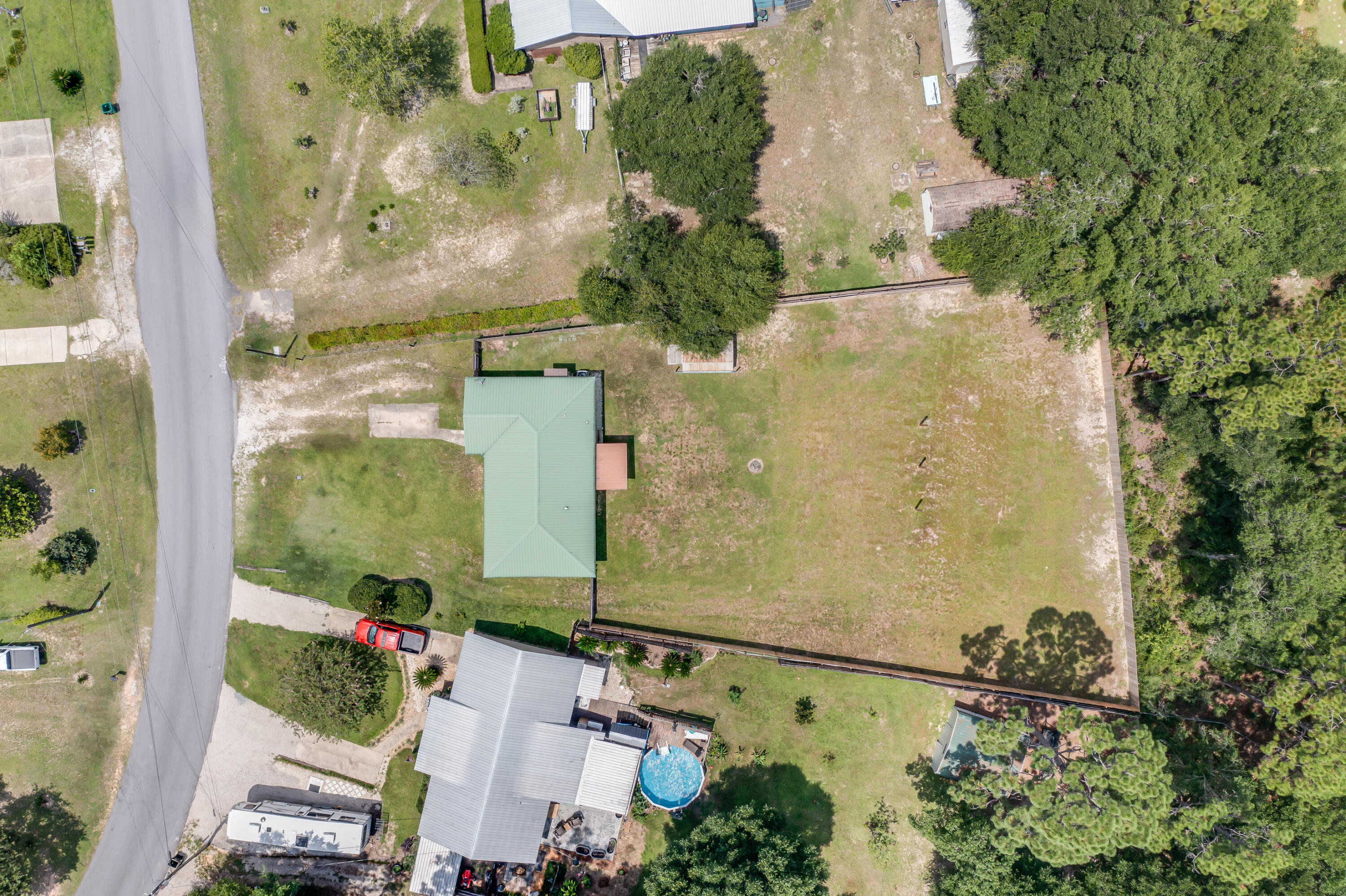 5593 Galaxy Drive Crestview, FL 32539 - Photo 4 of 35 40-40