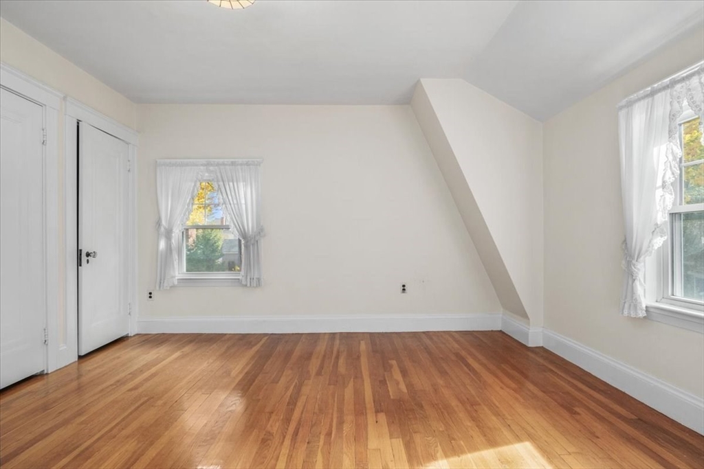 208 Fair Oaks Park Needham, MA 02492 - Photo 23 of 42