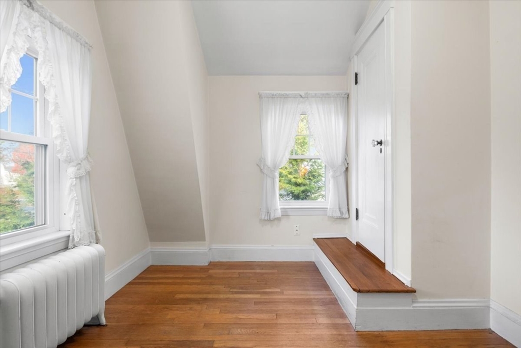 208 Fair Oaks Park Needham, MA 02492 - Photo 26 of 42