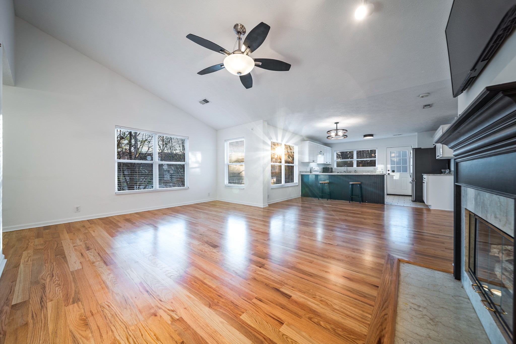 2001 Remington Park Road Hermitage, TN 37076 - Photo 6 of 29