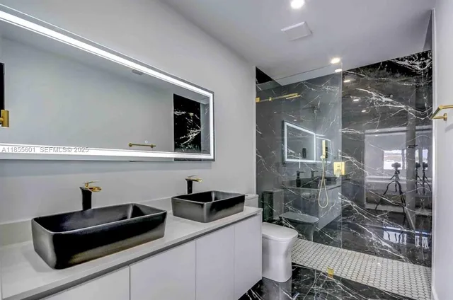 $6,500 | 3530 Southwest 104th Avenue, Miami, FL 33165