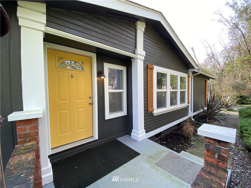 9108 Johnson Road Anderson Island, WA 98303 - Photo 1 of 34