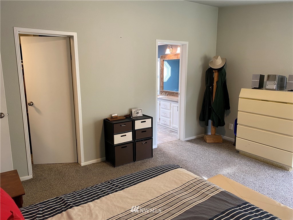 9108 Johnson Road Anderson Island, WA 98303 - Photo 19 of 34