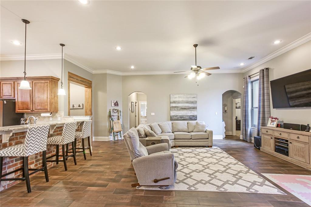 797 Rue Bourdeaux Covington, LA 70433 - Photo 3 of 20 Gallery Image 3