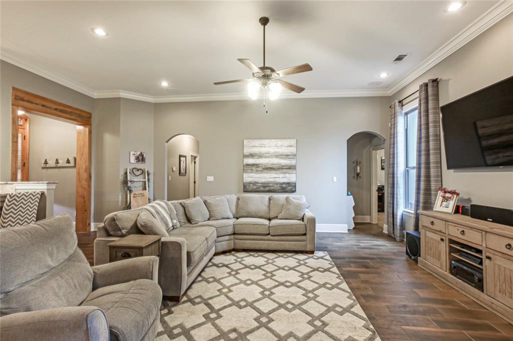 797 Rue Bourdeaux Covington, LA 70433 - Photo 4 of 20 Gallery Image 4