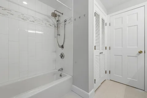 $1,469,000 | 6 Glen Drive, Lynnfield, MA 01940