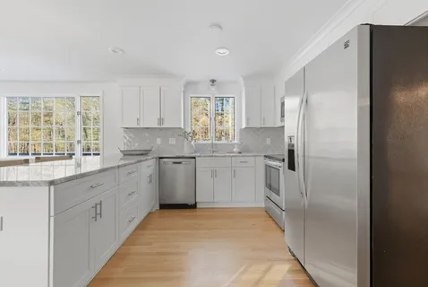 $1,469,000 | 6 Glen Drive, Lynnfield, MA 01940
