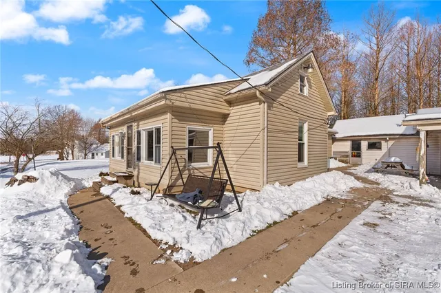 $160,000 | 7583 Gray Street, Nabb, IN 47147