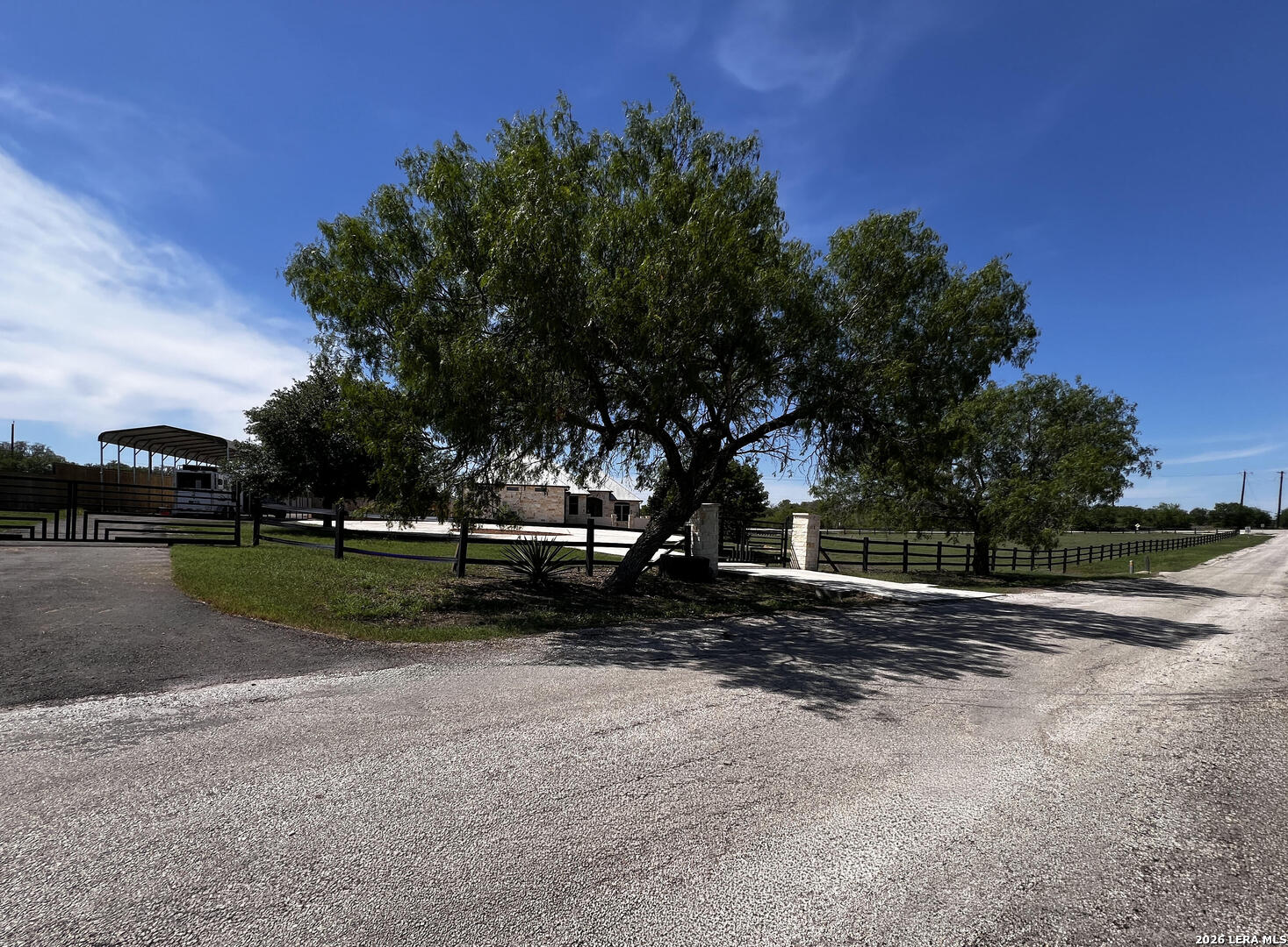 6975 Pfeil Road Schertz, TX 78154 - Photo 2 of 36
