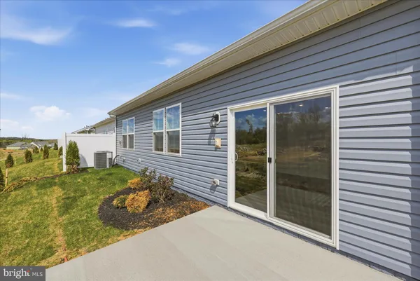 $2,750 | 115 Trellis View Lane, Winchester, VA 22602