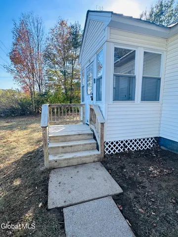 $271,000 | 45 Chapman Street, Corinth, NY 12822