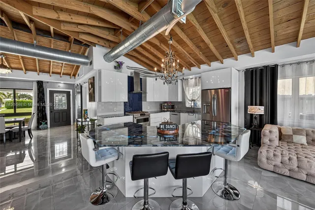 $1,500,000 | 380 Southeast 1st Terrace, Pompano Beach, FL 33060