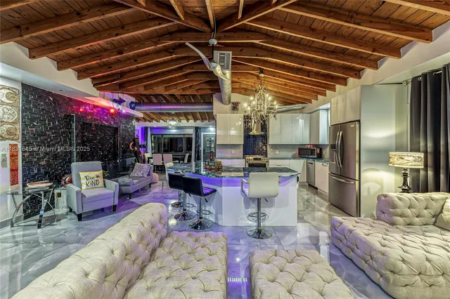 $1,500,000 | 380 Southeast 1st Terrace, Pompano Beach, FL 33060