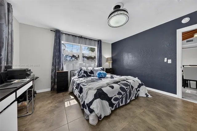 $1,500,000 | 380 Southeast 1st Terrace, Pompano Beach, FL 33060