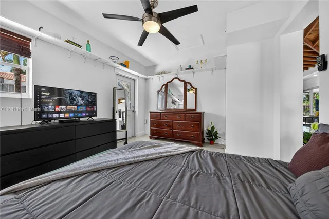 $1,500,000 | 380 Southeast 1st Terrace, Pompano Beach, FL 33060