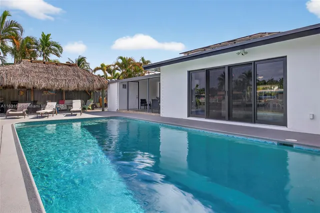 $1,500,000 | 380 Southeast 1st Terrace, Pompano Beach, FL 33060