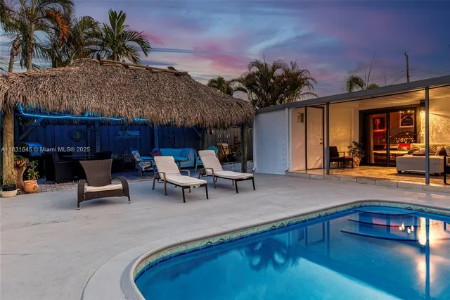 $1,500,000 | 380 Southeast 1st Terrace, Pompano Beach, FL 33060