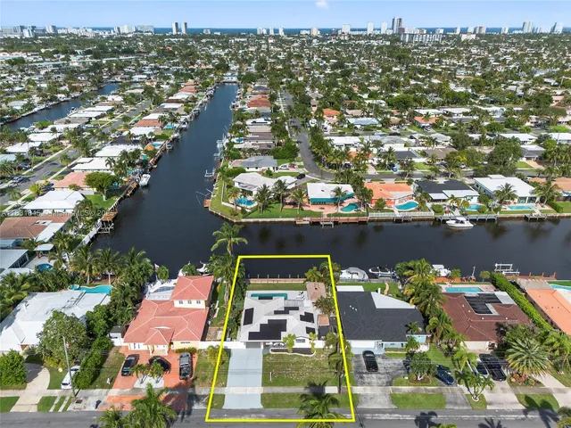 $1,500,000 | 380 Southeast 1st Terrace, Pompano Beach, FL 33060