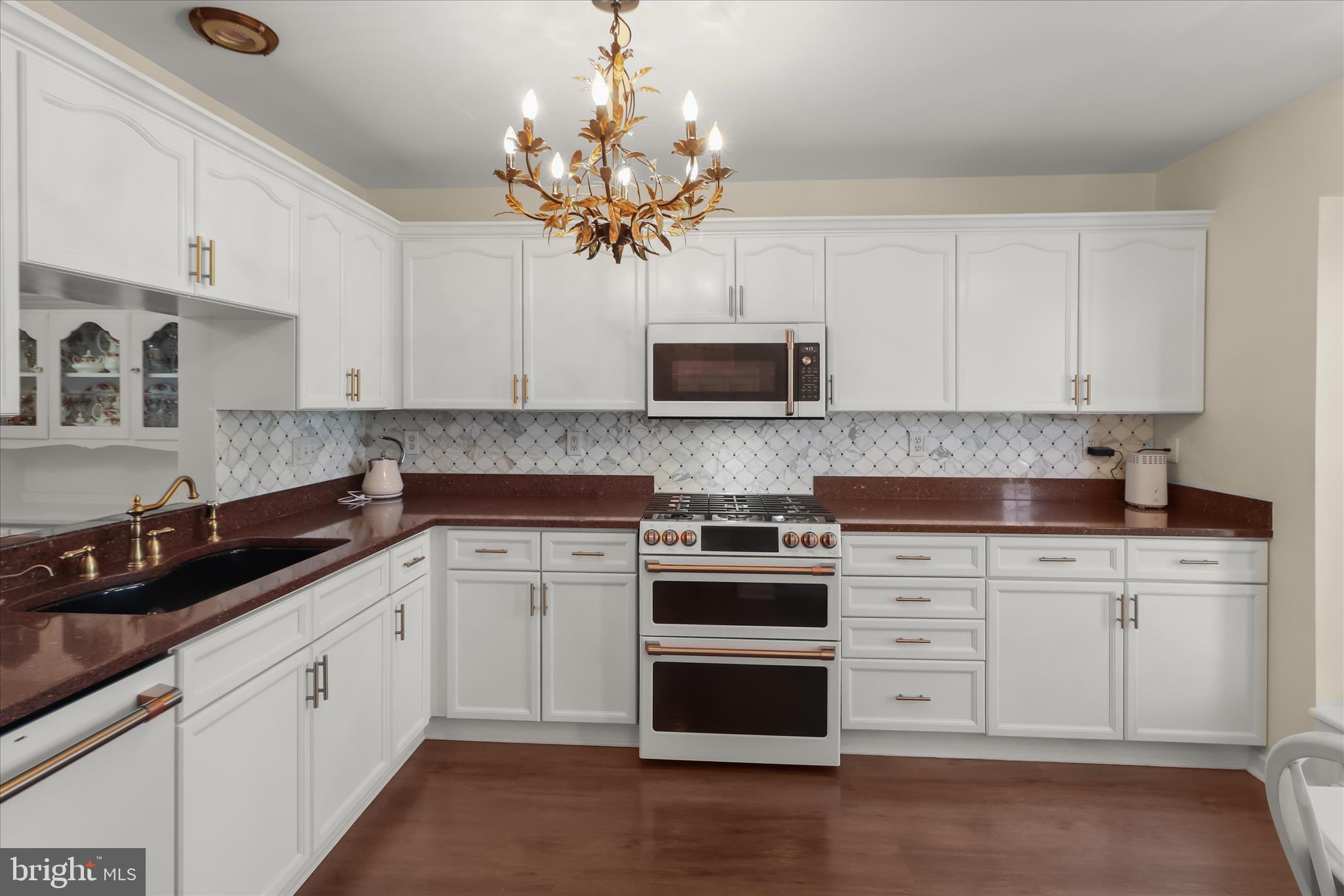 7105 Natures Road Columbia, MD 21046 - Photo 10 of 69 Double Oven
