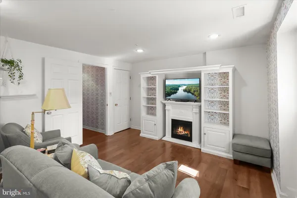 $549,900 | 7105 Natures Road, Columbia, MD 21046