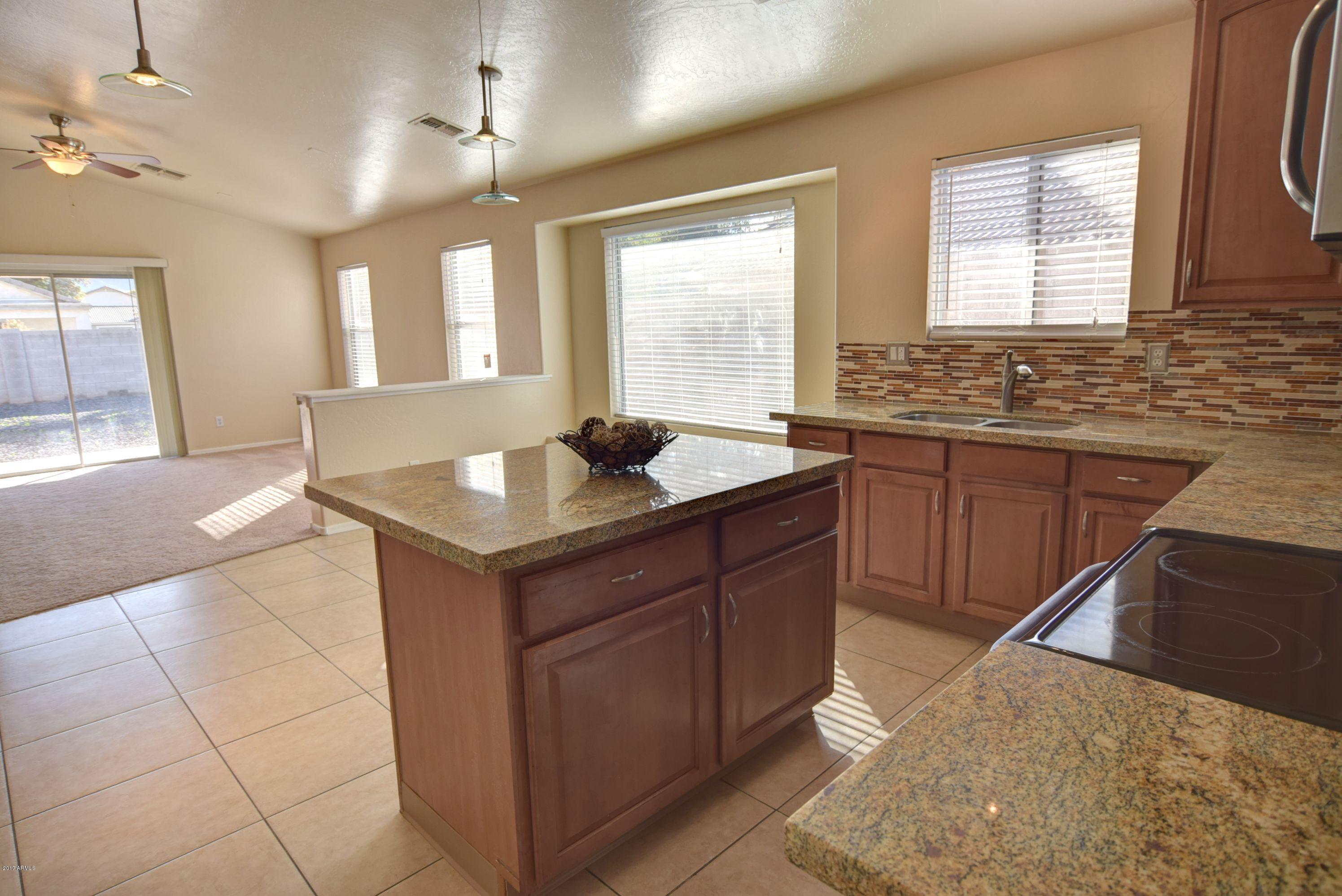 2009 West Darrel Road Phoenix, AZ 85041 - Photo 5 of 27 Kitchen 1