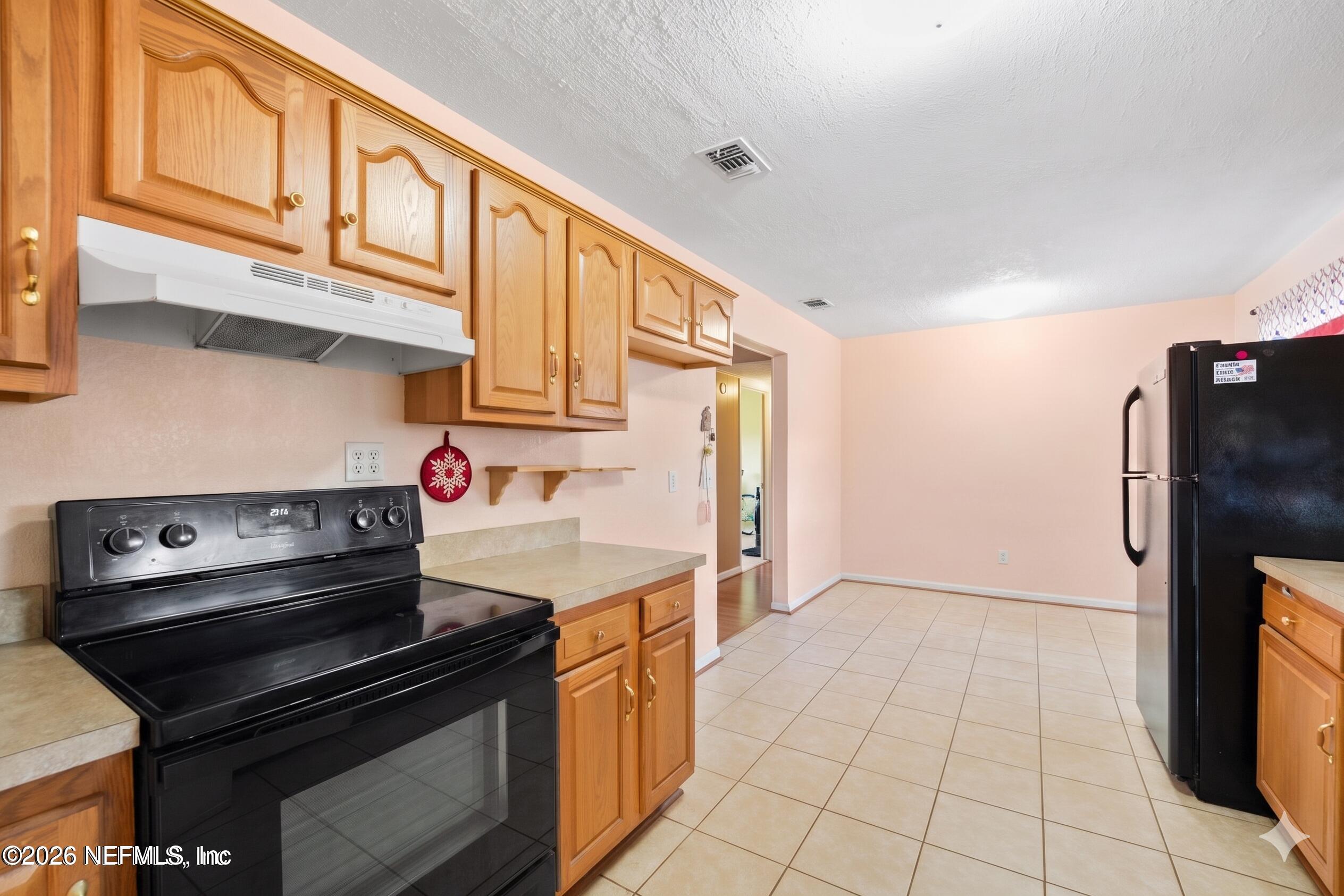 5639 Beney Road Jacksonville, FL 32207 - Photo 12 of 13 Kitchen (2)