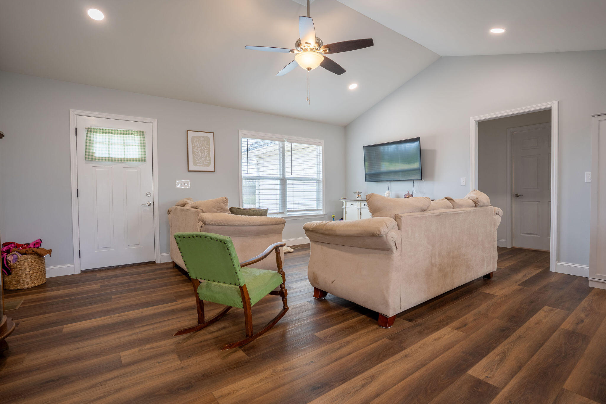 28 Road 9106 Rainsville Al Rainsville, AL 35986 - Photo 3 of 41 A7300325-HDR