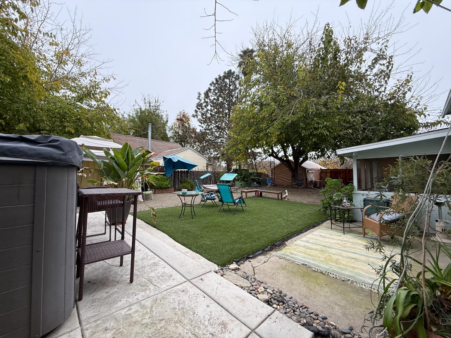 4621 Swanson Road Denair, CA 95316 - Photo 16 of 58 a view of a patio in backyard