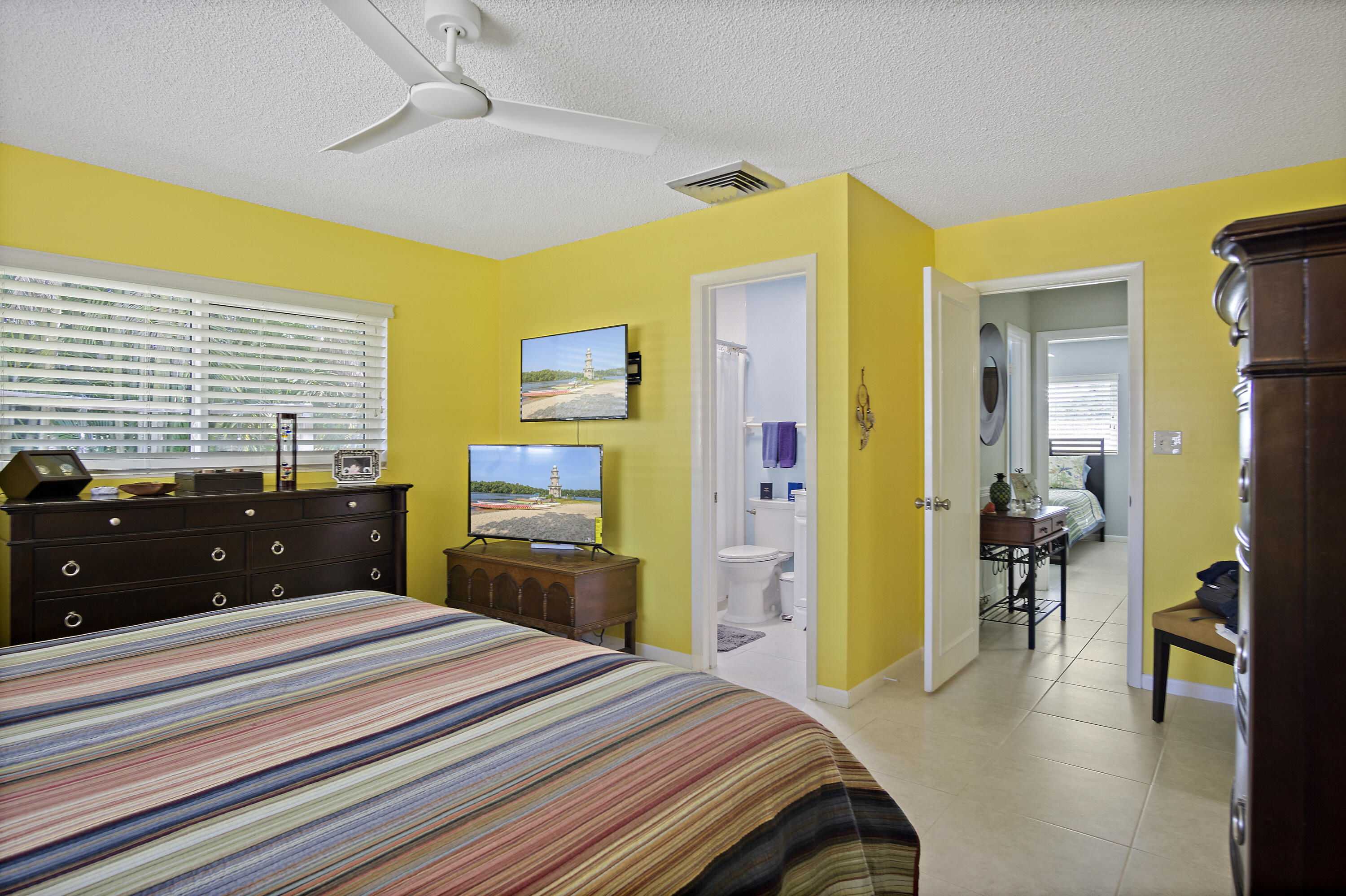 9464 Saturn Avenue Hobe Sound, FL 33455 - Photo 16 of 29 21