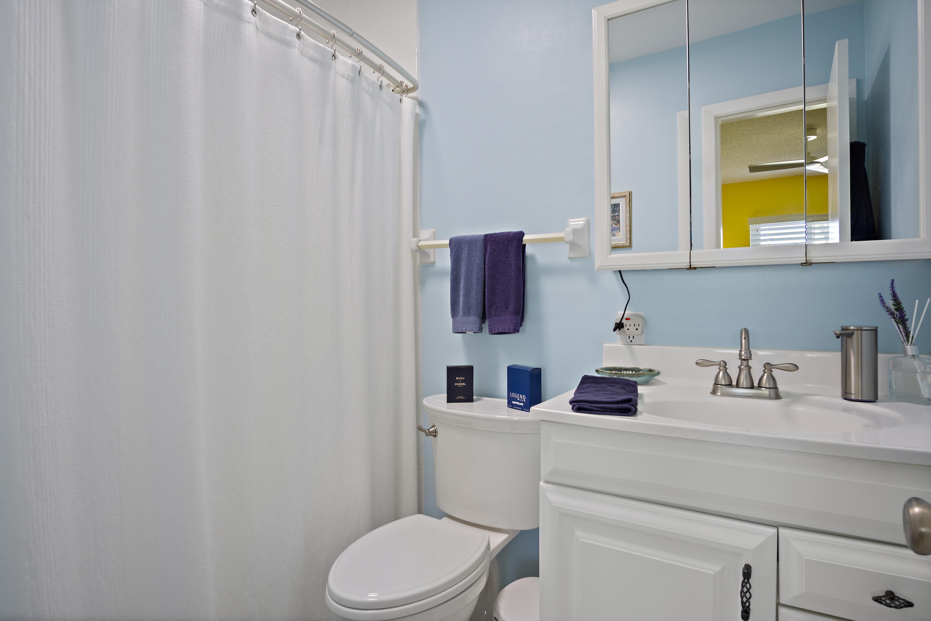 9464 Saturn Avenue Hobe Sound, FL 33455 - Photo 18 of 29 23