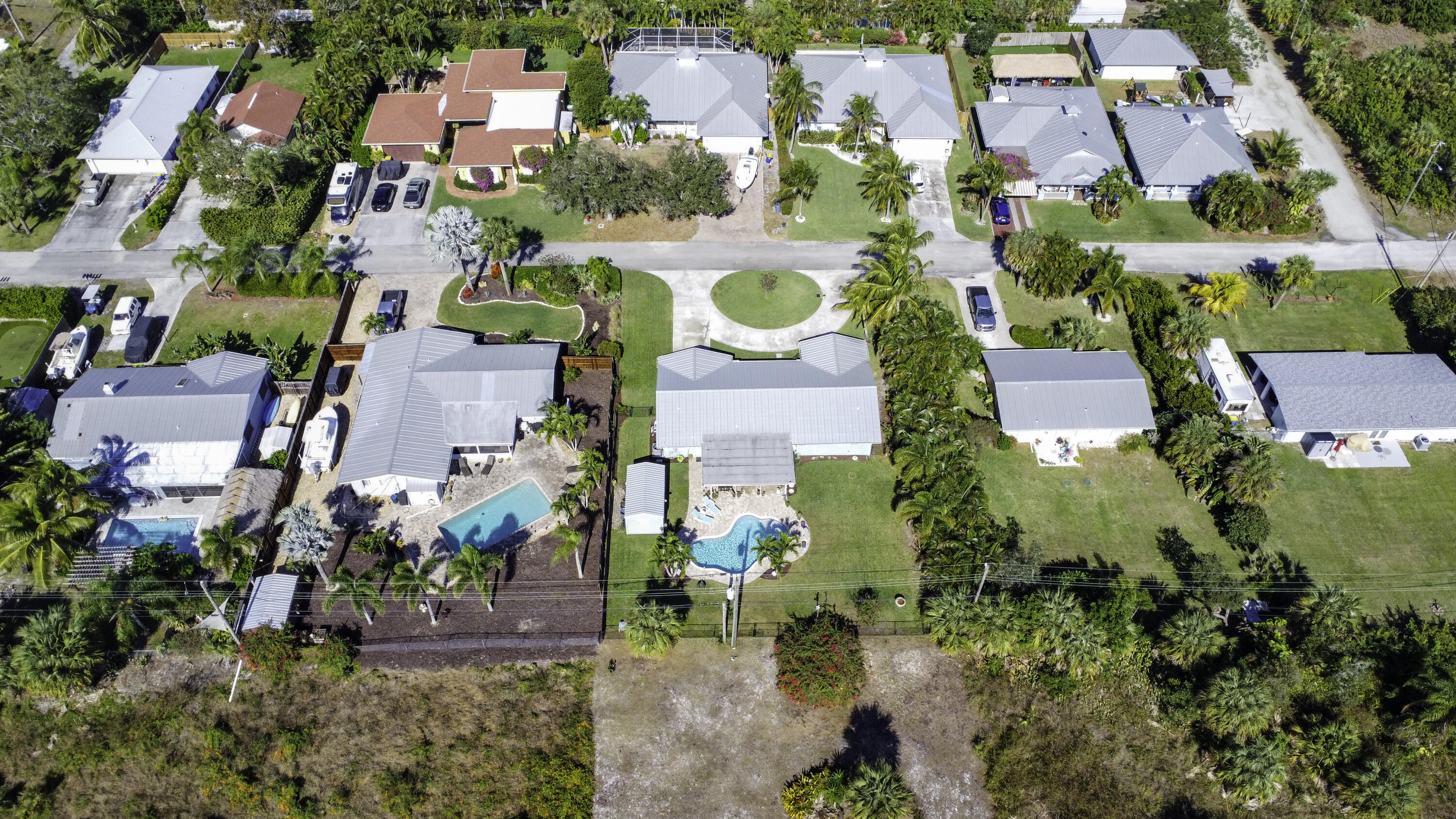 9464 Saturn Avenue Hobe Sound, FL 33455 - Photo 6 of 29 6