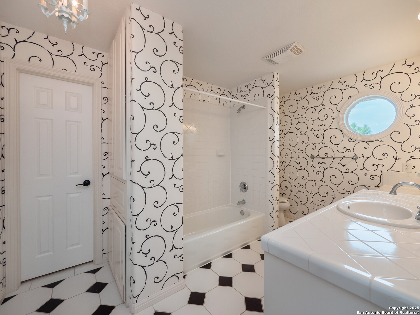 429 Fossil Hills Loop Spring Branch, TX 78070 - Photo 34 of 64 a bathroom with a sink toilet and shower