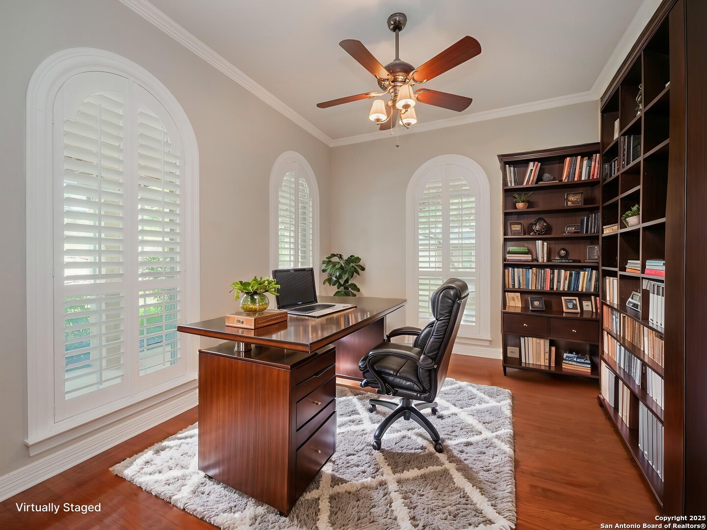 429 Fossil Hills Loop Spring Branch, TX 78070 - Photo 4 of 64 a workspace with furniture and a book shelf