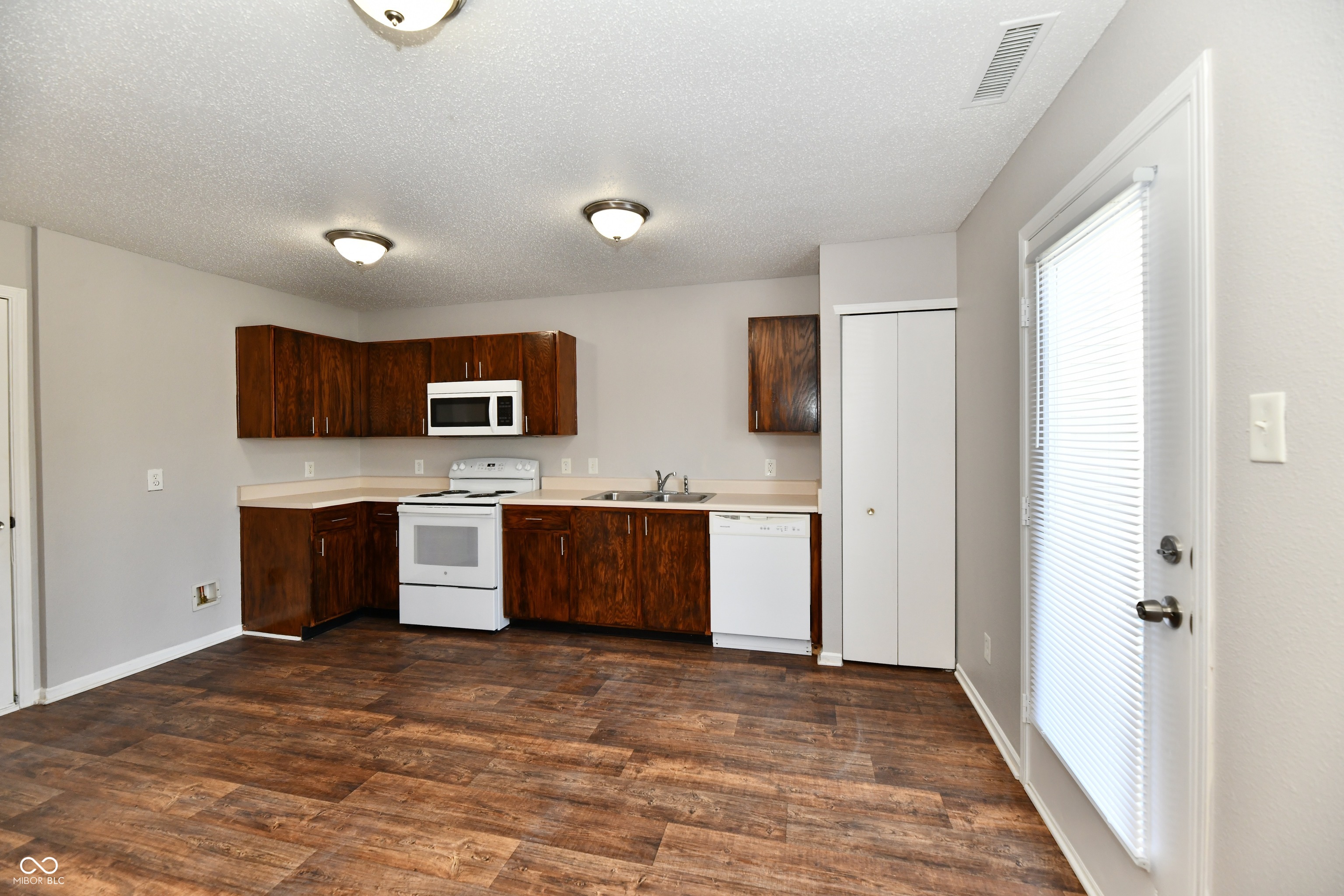 8030 Cork Bend Lane Indianapolis, IN 46239 - Photo 13 of 32