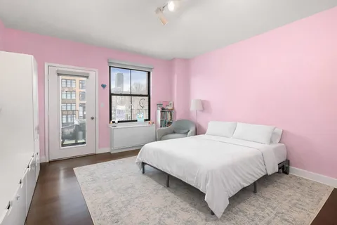 $1,599,000 | 1 Greene Street, Unit 212, Jersey City, NJ 07302