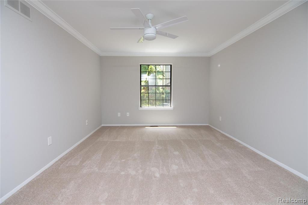 29666 Pine Ridge Circle Farmington Hills, MI 48331 - Photo 15 of 19