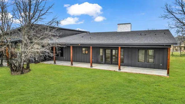 $650,000 | 2 Tbd Three Quarter Loop, Poolville, TX 76487