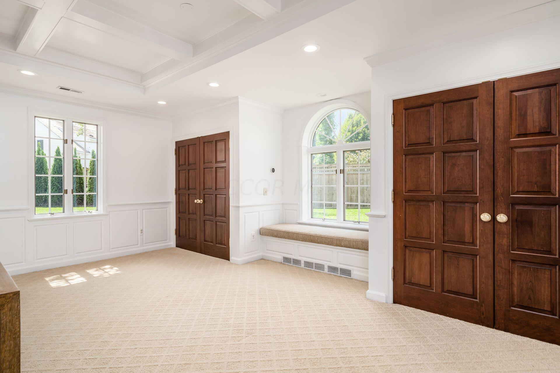 2249 Yorkshire Road Columbus, OH 43221 - Photo 23 of 59 043_ Rd Columbus OH 43221 USA