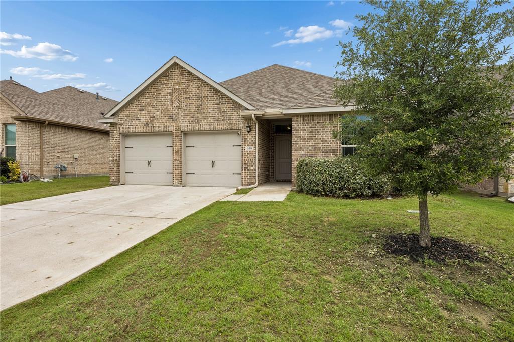 638 Hazeltine Road Red Oak, TX 75154 - Photo 2 of 29 a view of a house with backyard