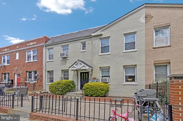 $2,200 | 1602 Isherwood Street Northeast, Unit 3, Washington, DC 20002